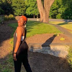 Meet your Posher, Amoy